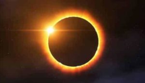 Eclipse solar acontece quando a Lua se move entre o Sol e a Terra, lançando sombra na Terra