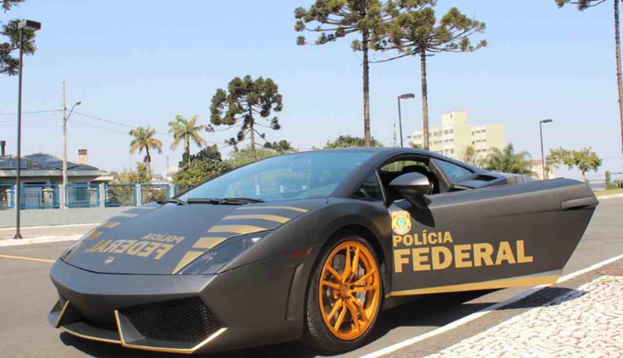 Rei do Bitcoin - Lamborghini
