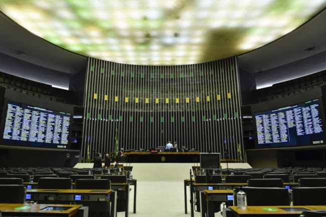 Plenário do Senado vota o retorno da propaganda partidária a partir das 16h