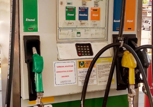 Gasolina comum ficou 1,7% mais barata nas últimas quatro semanas
