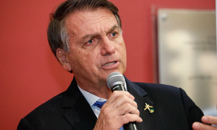 Bolsonaro alegou "liberdade de expressão" para divulgar desinformação no Spotify