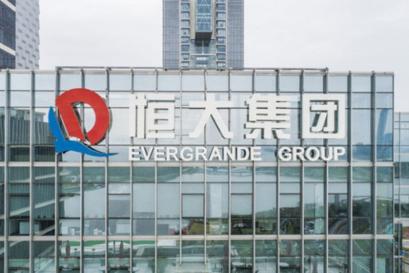 Chinesa Evergrande tenta pagamentos escalonados e swaps de dívida para US$19 bi em títulos