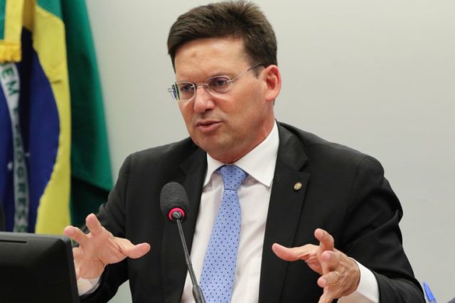 Ministro da Cidadania confirma que irmão do presidente Jair Bolsonaro atuou para liberar recursos para Miracatu (SP)