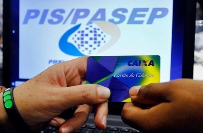 Os pagamentos do PIS são depositados em uma conta da Caixa Econômica Federal, enquanto os do Pasep são feitos no Banco do Brasil