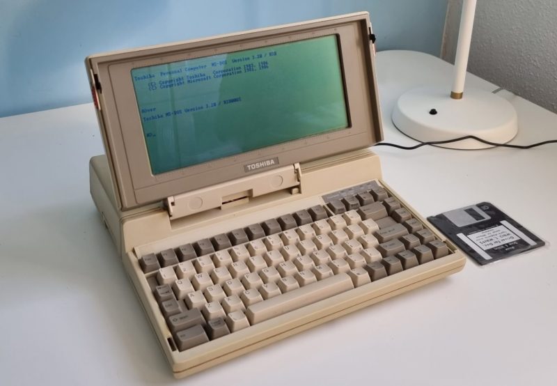 O antigo Toshiba T3200SX foi o modelo usado para minerar Bitcoin
