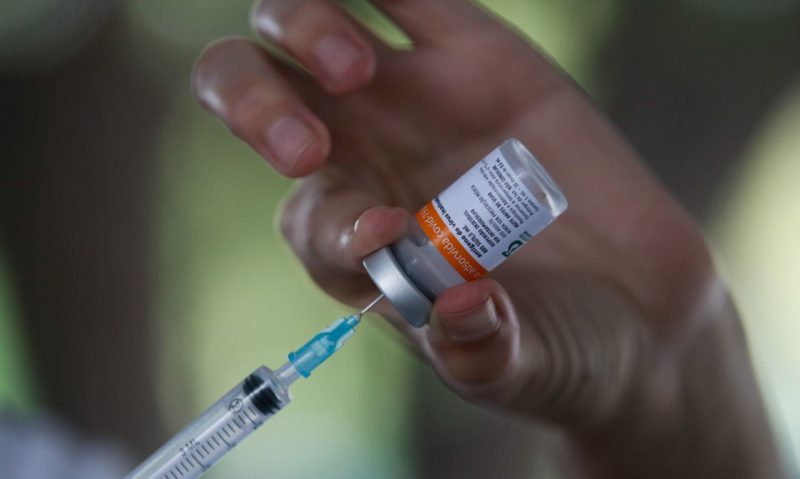 Saúde anunciou nesta sexta-feira (21) o envio de uma remessa emergencial de vacinas para crianças a estados com estoques abaixo das 40 mil doses