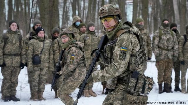 Ucrânia declara estado de emergência