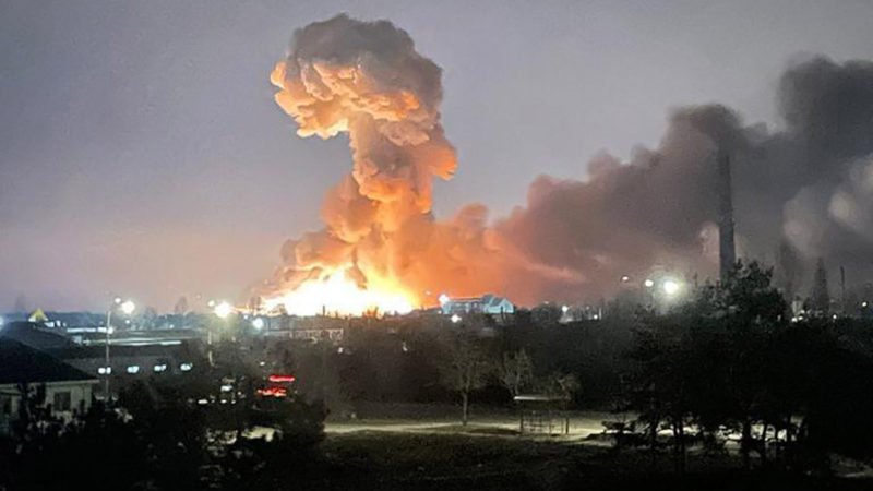 Sirenes começaram a soar por vários minutos em Kiev por volta das 7h, horário local, o que pode ser ouvido em toda a cidade. 