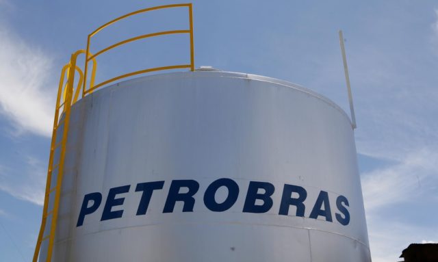 Petrobrás tem lucro recorde de R$ 106,7 bilhões em 2021