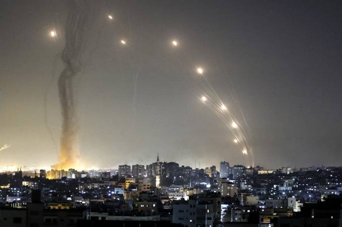 Drones enviados por nações inimigas de Israel serão em breve destruídos por raios laser que aquecem o objeto até o eliminar.