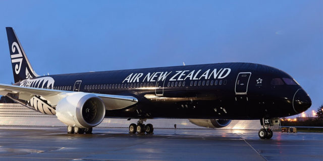 Os voos que saem dos EUA para Nova Zelândia duram às 17 horas e 35 minutos, entrando assim na lista dos voos mais longos do mundo.