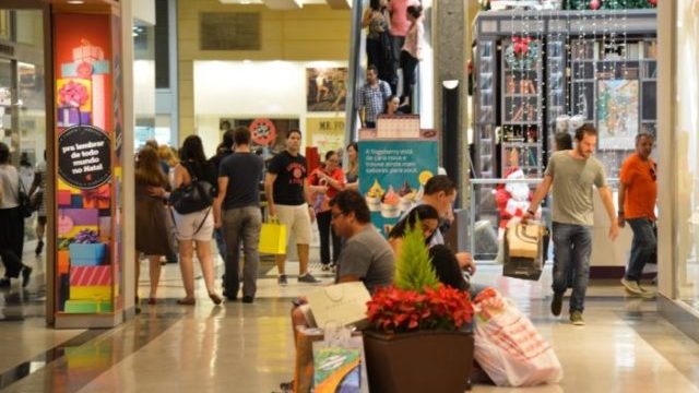 Além do e-commerce, muitas lojas físicas vão aproveitar o Dia do Consumidor para atrair clientes