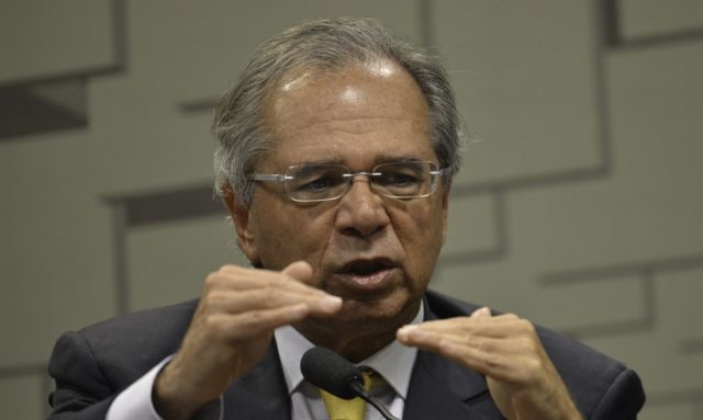 Guedes disse que "o futuro da energia brasileira depende" da privatização da Eletrobras