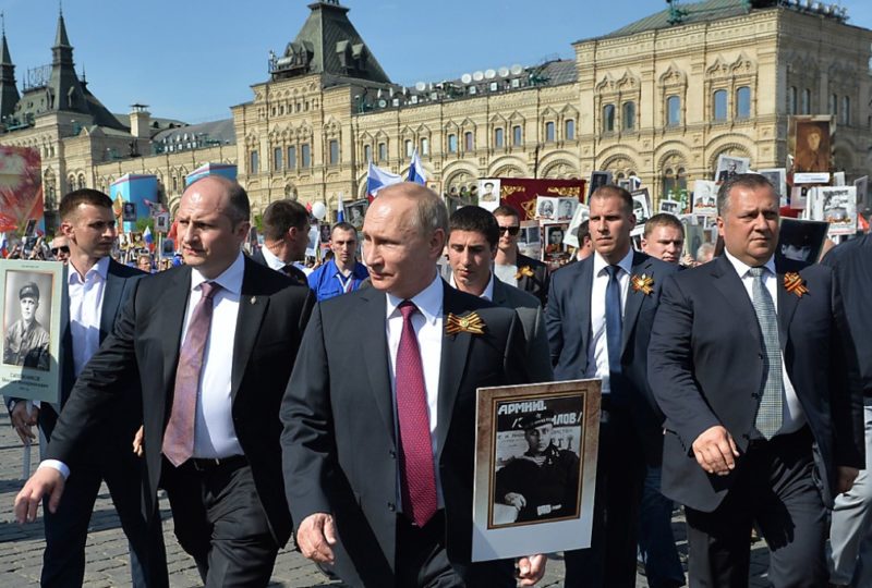 Putin, um ex-agente da KGB que está no poder desde 2000, aparentemente está obcecado tanto com sua segurança quanto com sua saúde