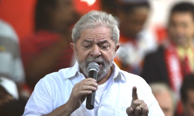 Lula sugere incomodar deputados em casa