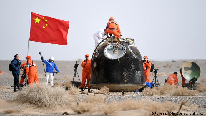 Astronautas chineses regressaram à Terra, após 183 dias no espaço