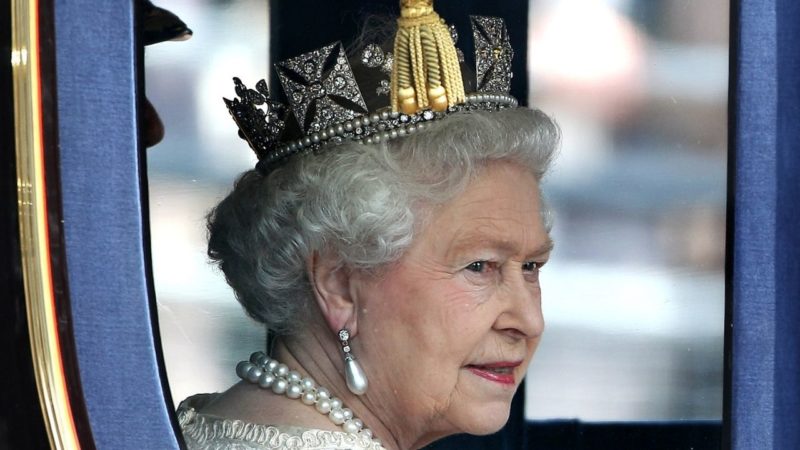 A rainha Elizabeth II continua sendo o membro mais rico da família real britânica