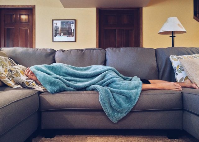 Um estudo realizado por pesquisadores da Universidade de Chicago, nos Estados Unidos, sugere que melhorar a qualidade do sono pode ajudar a perder peso.