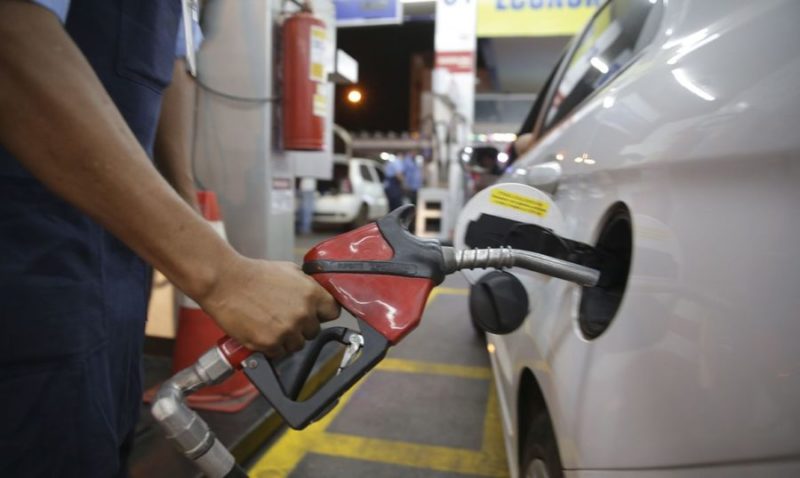 Nos últimos 12 meses, a alta no valor da gasolina foi de 27,26%, segundo levantamento da ValeCard