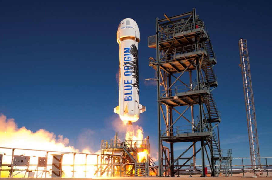 Ele foi sorteado para o voo da Blue Origin, empresa de turismo espacial, pela Crypto Space Agency (CSA), após comprar pela primeira vez um NFT