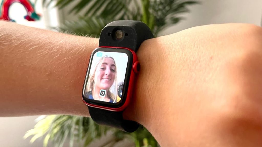 A Apple já tinha estudado a possibilidade antes. Em 2019, a gigante tecnológica patenteou um bracelete de relógio para integrar a câmera.