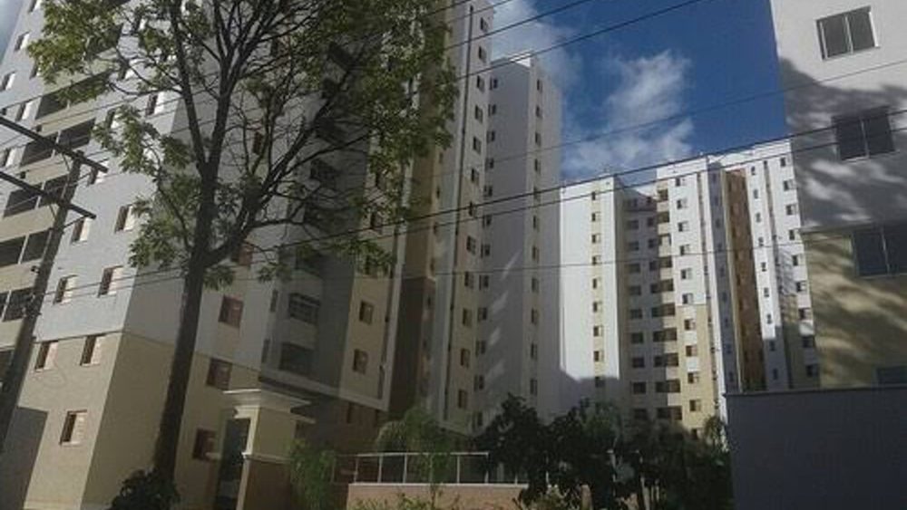 Vista do condomínio onde os apartamentos leiloados estão localizados
