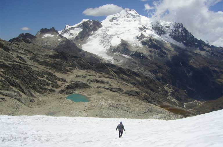 As geleiras dos Andes encolheram quase pela metade em três décadas, tanto em tamanho quanto em volume, como resultado das mudanças climáticas