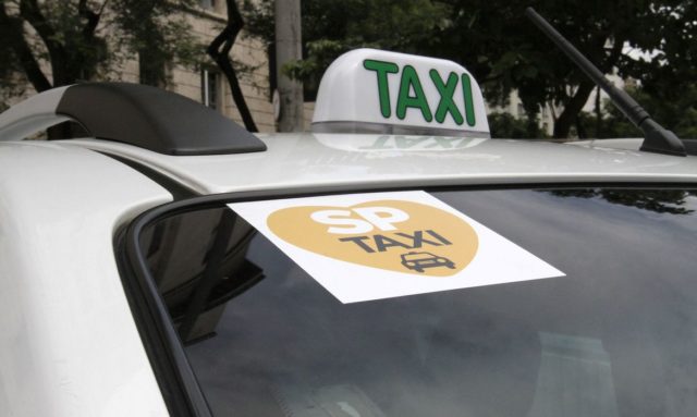 Prefeitura dispensou o uso de máscaras para motoristas e passageiros de táxis