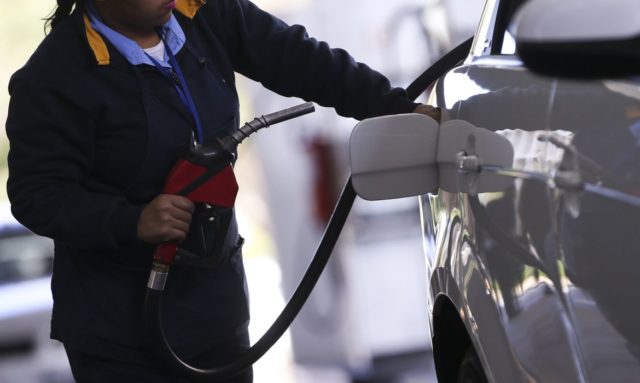 Desde sábado (18), a gasolina tem variação de R$ 0,15, o litro, e o diesel aumento de R$ 0,63