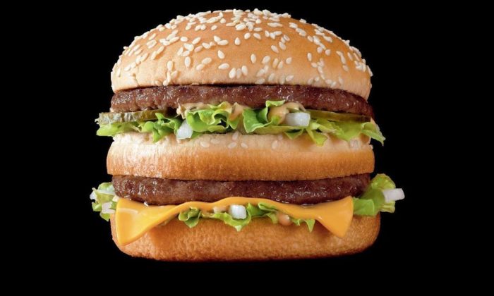 Big Mac ainda é vendido na Rússia apesar de saída do McDonald's do país