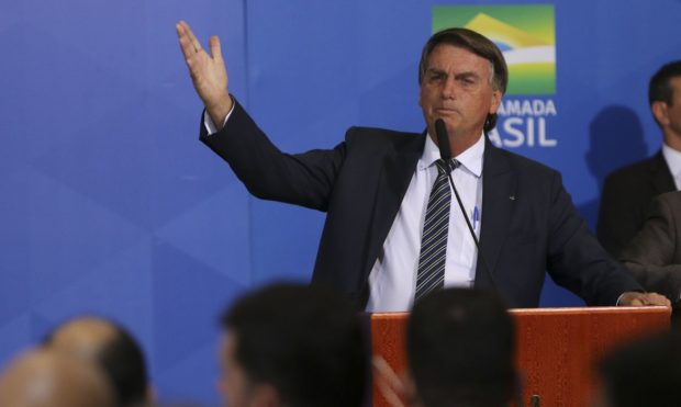 Bolsonaro veta blindagem de escritórios de advocacia a operações da polícia