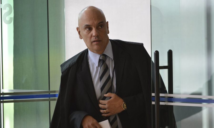 Moraes disse ver indícios de que a estrutura do partido tem sido usado "indevida e reiteradamente" para "impulsionar a propagação das declarações criminosas"