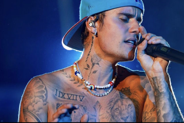 Bieber, 28, afirmou que está fisicamente incapaz de realizar seus próximos shows