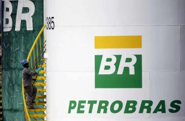Petrobras diz que proposta de conselheiro sobre política de preços não foi discutida internamente