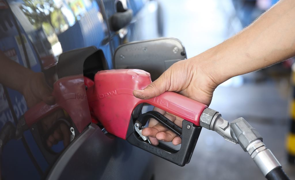 Gasolina é o único combustível a sofrer redução direta neste momento