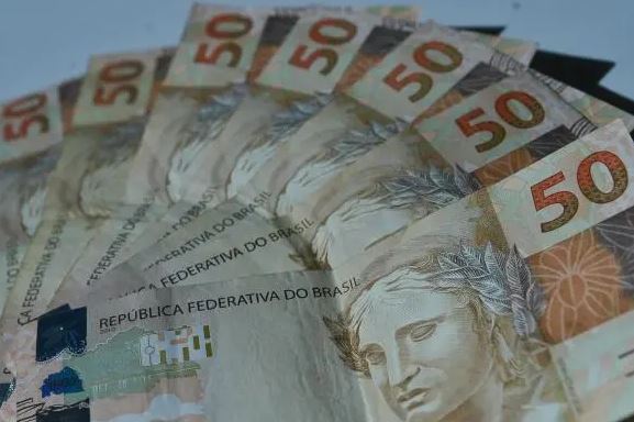 Estados e municípios falam em perda de até R$ 115 bi com cortes no ICM