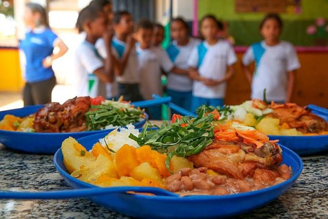 Desnutrição aumenta no Brasil; índice é maior entre meninos negros