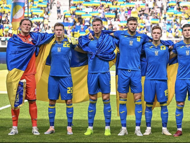 Fifa criou regra que libera os jogadores de contratos em meio à guerra na Ucrânia