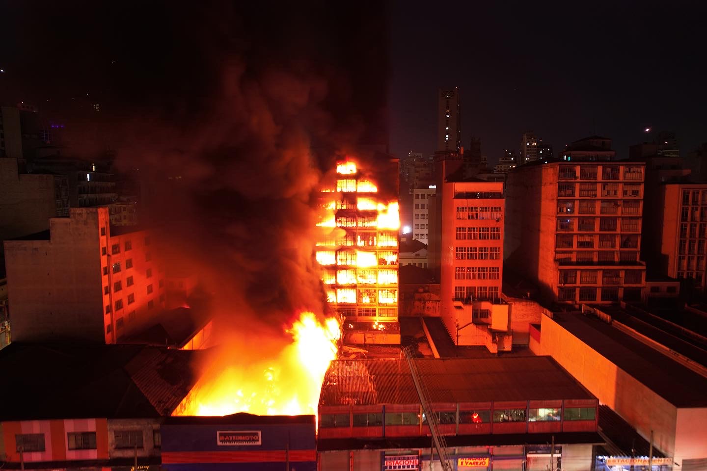 Incêndio 25 de março: edifício não corre risco de ruptura
