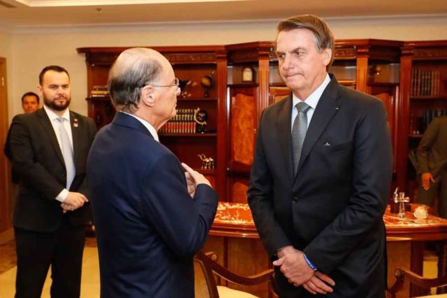 Bolsonaro encontra Edir Macedo em inauguração de templo da Igreja Universal