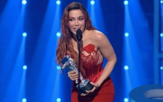 Anitta vence prêmio no VMA de melhor clipe de música latina