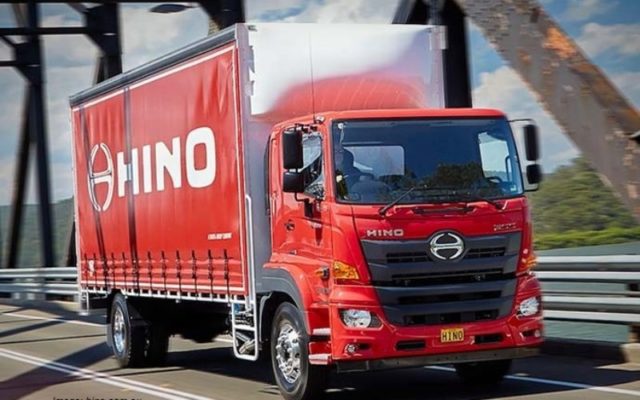 Fabricante de caminhões Hino é expulsa de parceria com a Toyota