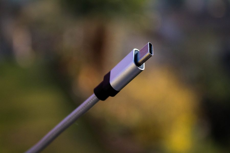 Ação pode forçar a Apple a trocar todos os seus carregadores