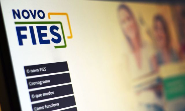 Caixa lança aplicativo dedicado a estudantes que contrataram Fies com banco