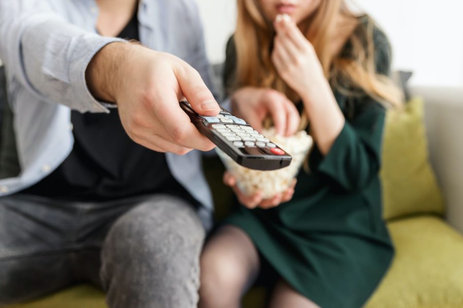 Número de domicílios com TV por assinatura em um ano caiu 5,7%