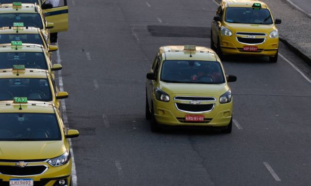 Nesta primeira etapa, 245.213 motoristas de táxi de todo o Brasil, que se inscreveram no programa entre os dias 25 de julho e 2 de agosto, receberão o benefício
