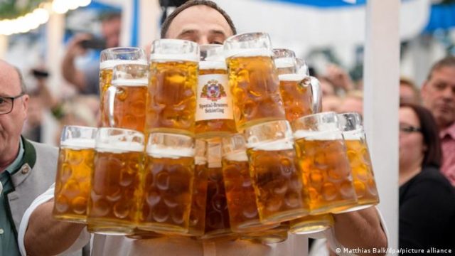 Após dois anos de pausa, Oktoberfest volta a Munique