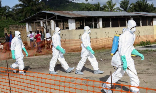 Em meio a surto de ebola, Uganda registra 23 mortes