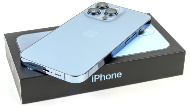 Governo suspende venda de iPhone sem carregador no País e multa Apple em R$ 12 mi