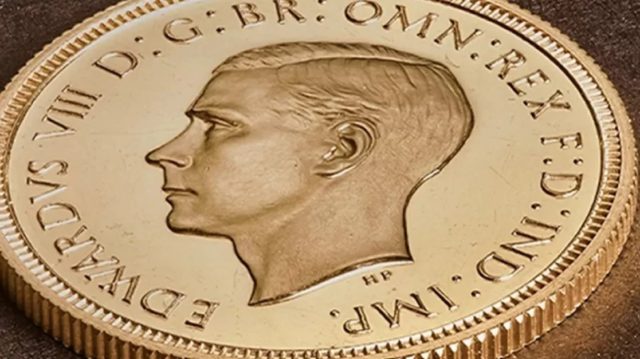 Moedas e notas com o rei Charles III e a rainha Elizabeth II vão circular em conjunto, de acordo com a fabricante oficial de moedas do Reino Unido.